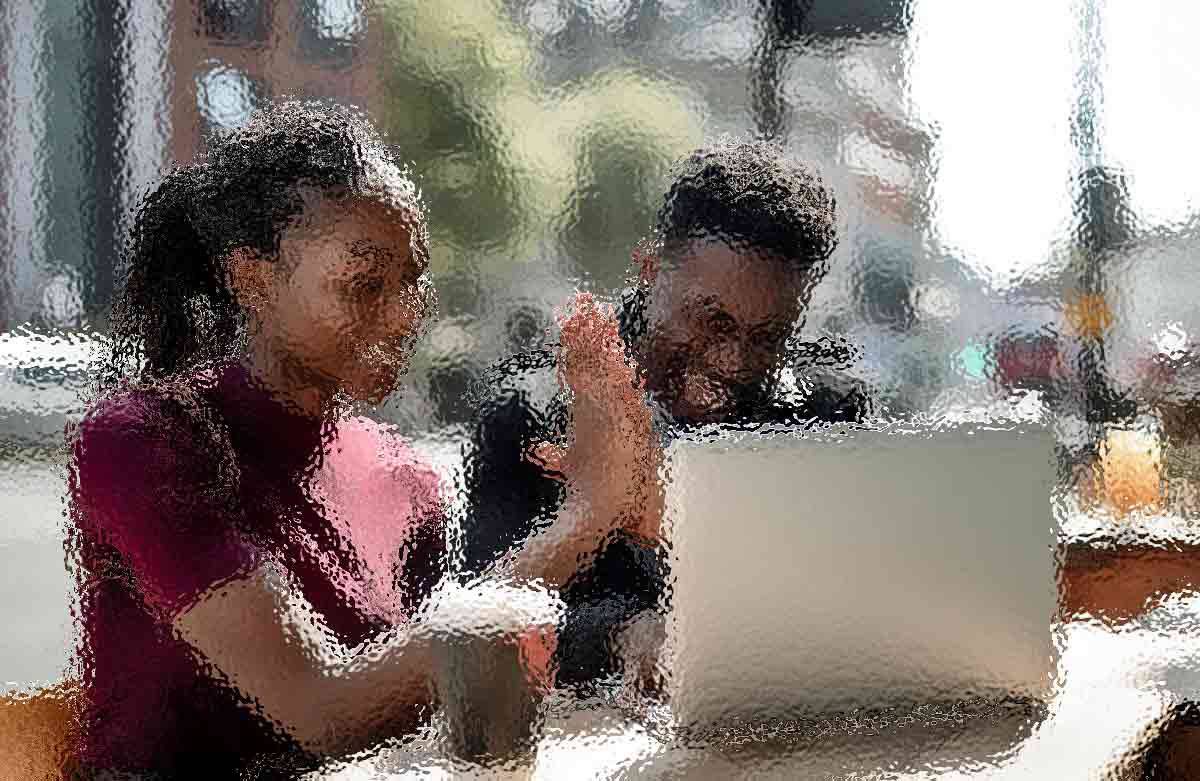 How to Treat Your Entertainment Career Like a Business